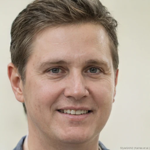 Tobias S.